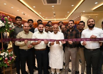 Malabar Gold and Diamonds inaugration Delhi