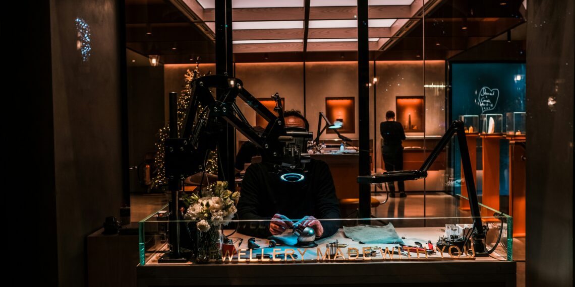 Robbery at Haridwar Jewellery Shop