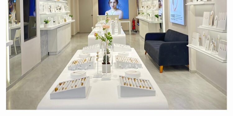 Palmonas indiranagar outlet