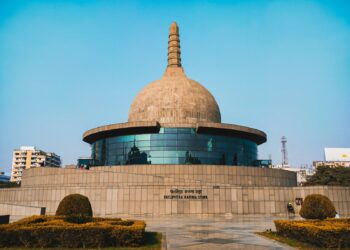 a large building with a dome on top of it