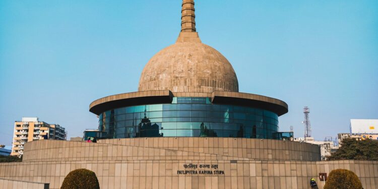 a large building with a dome on top of it